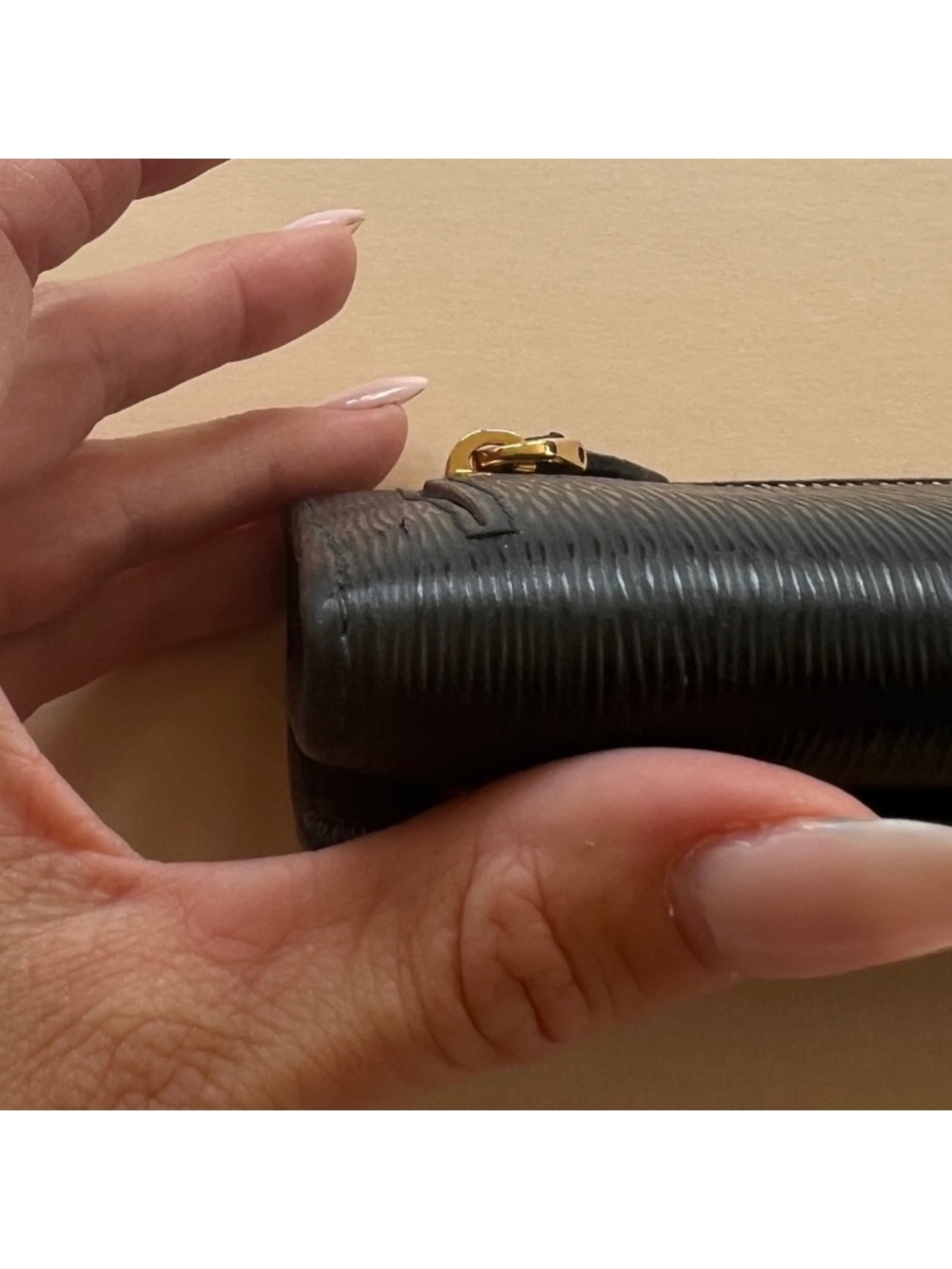 Prada Saffiano Wallet Leather with Detachable ID Card Case and GHW - Picture 8 of 10